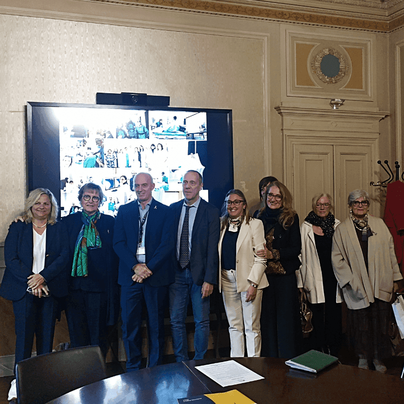 Screening mammografico: ASST Sette Laghi punta sull’intelligenza artificiale grazie alla donazione di Varese per l’Oncologia odv
