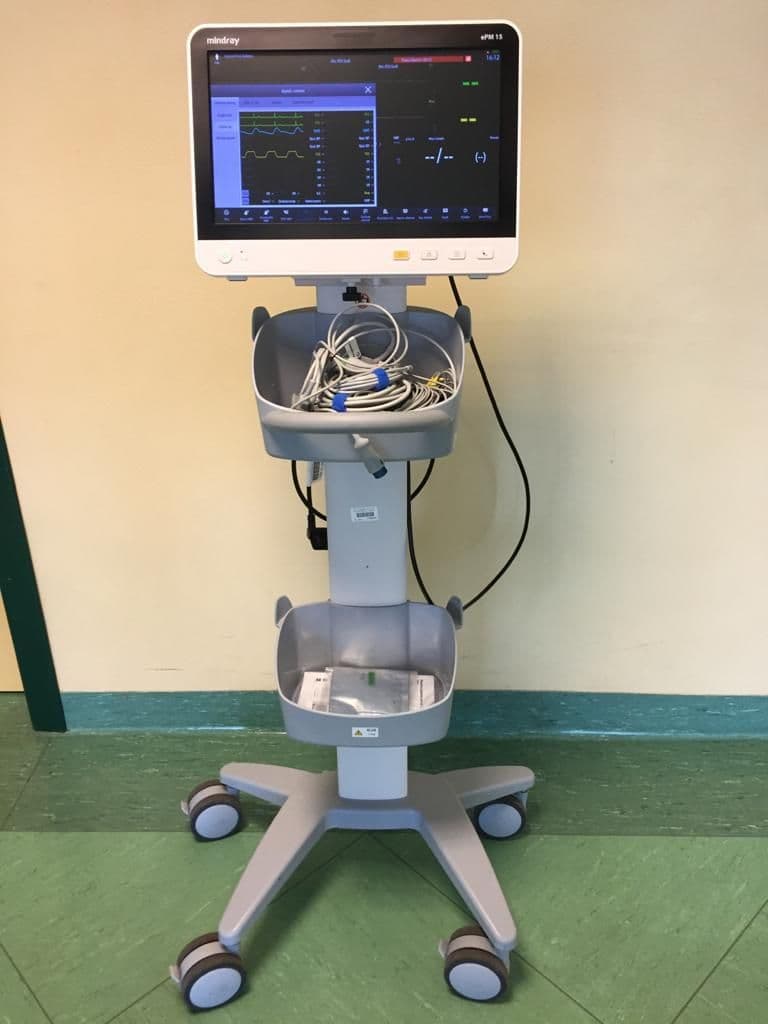 Dagli alpini in dono un monitor multiparametrico per il Day Surgery di Luino